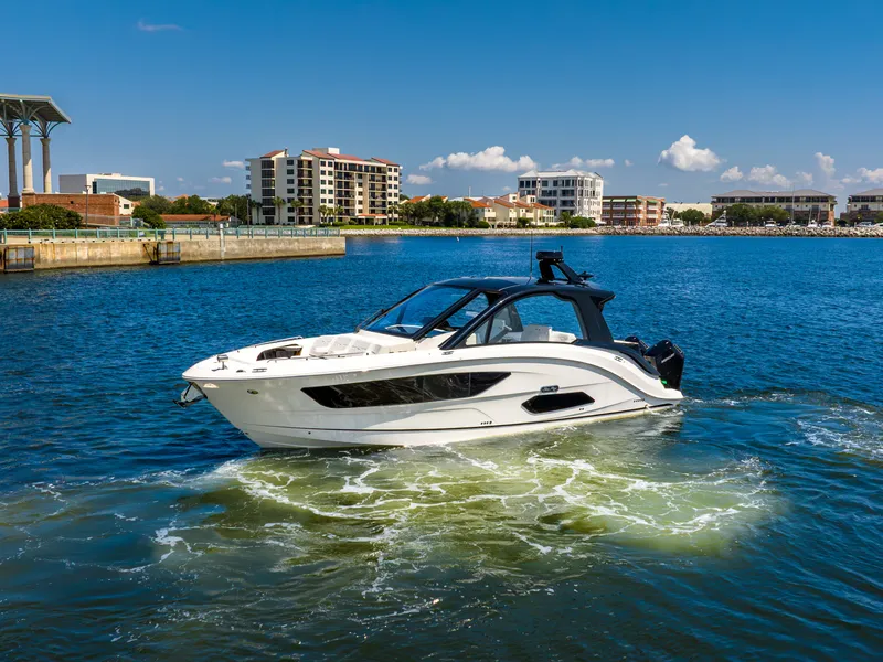 Slide: The Image of Sea Ray Sundancer 370 Outboard 2026 - 12