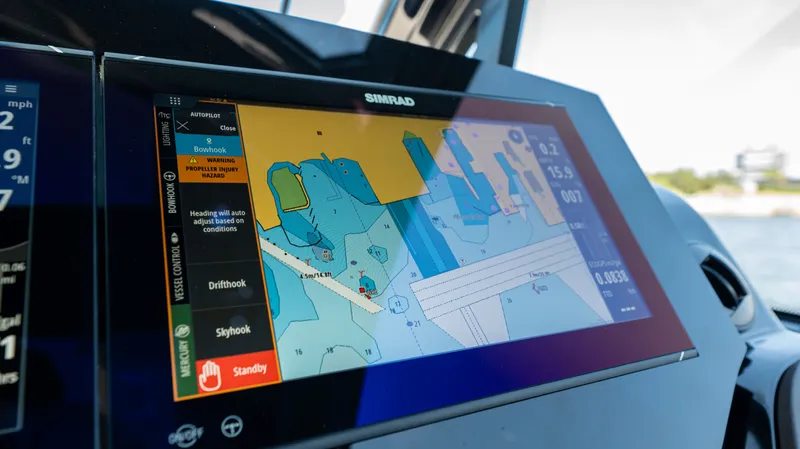 Slide: The Image of Sea Ray Sundancer 370 Outboard 2026 - 58