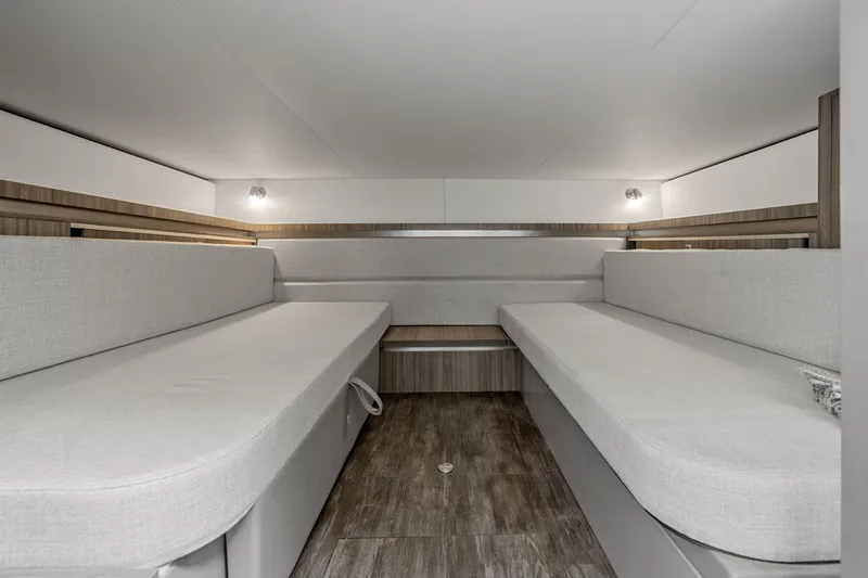 Slide: The Image of Sea Ray Sundancer 320 Outboard 2027 - 26