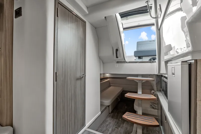 Slide: The Image of Sea Ray Sundancer 320 Outboard 2027 - 23