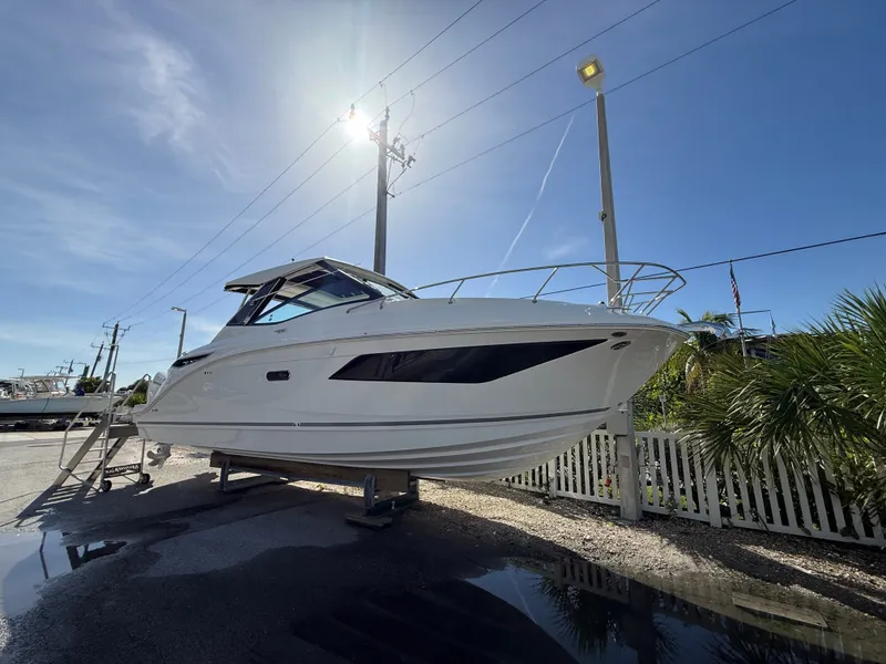 Slide: The Image of Sea Ray Sundancer 320 Outboard 2027 - 1