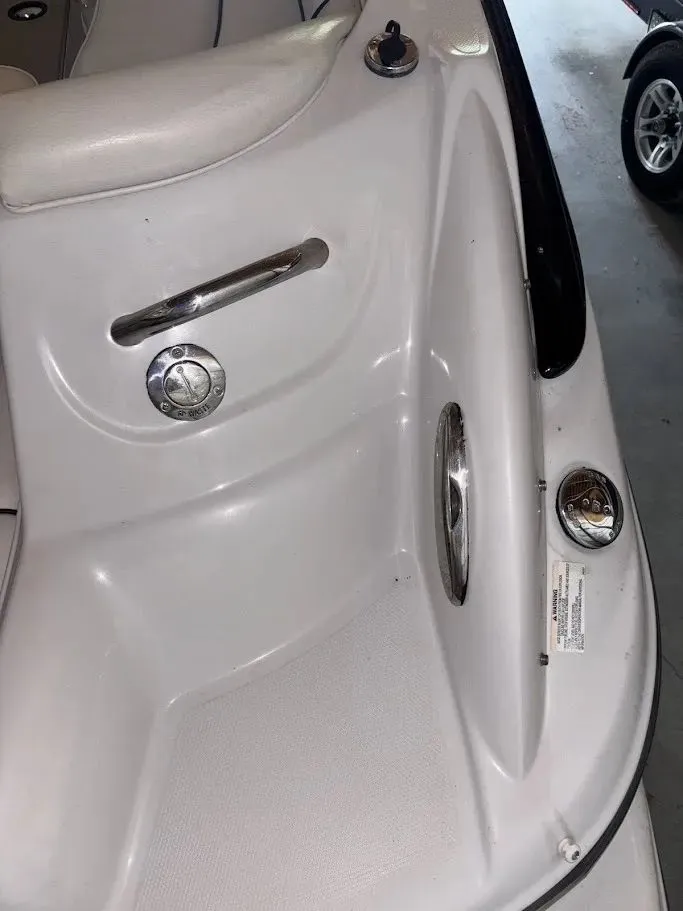 Slide: The Image of Crownline Boats 275 CCR 2008 - 6