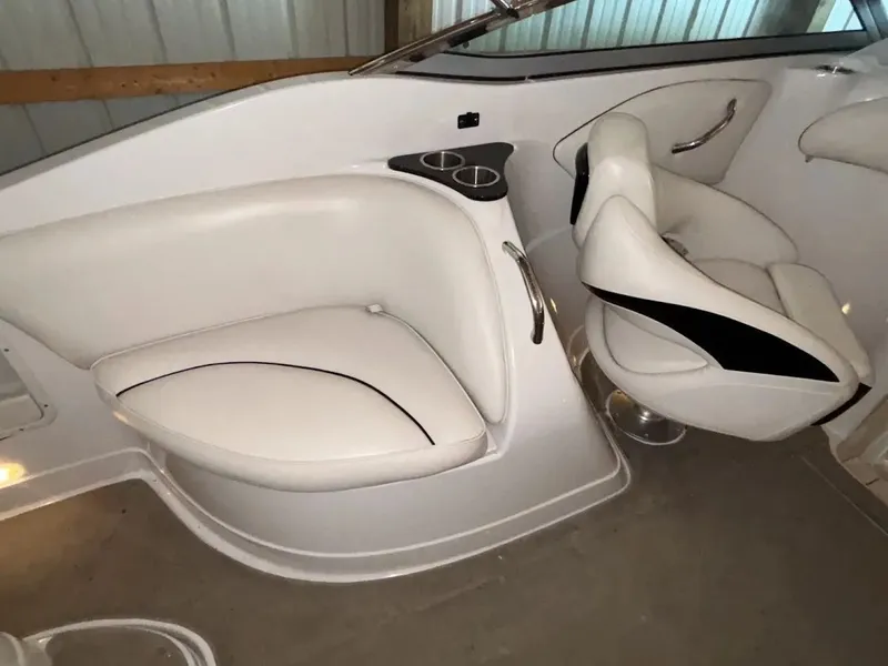 Slide: The Image of Crownline Boats 275 CCR 2008 - 13