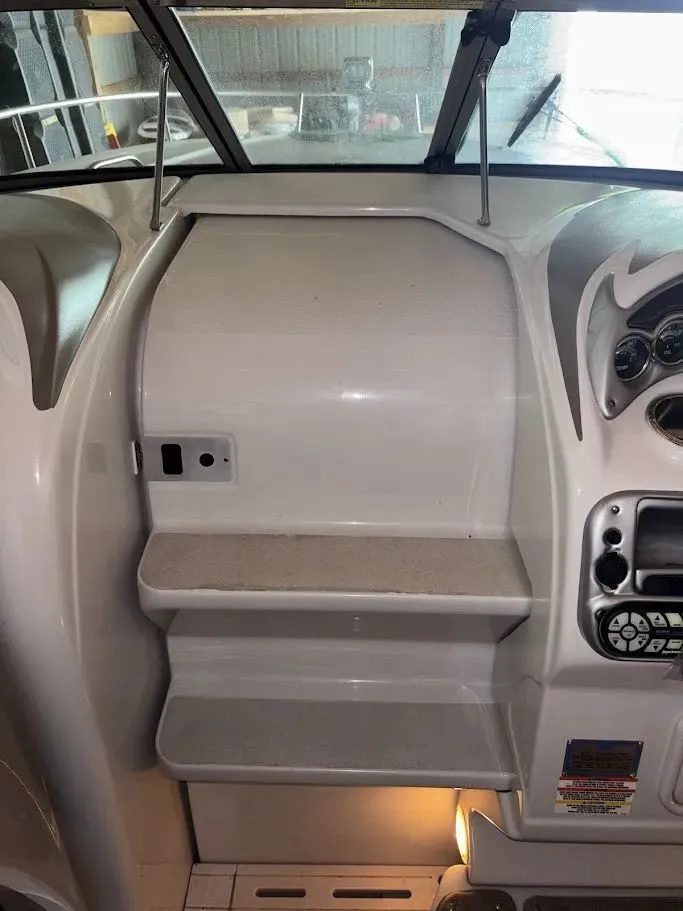 Slide: The Image of Crownline Boats 275 CCR 2008 - 33