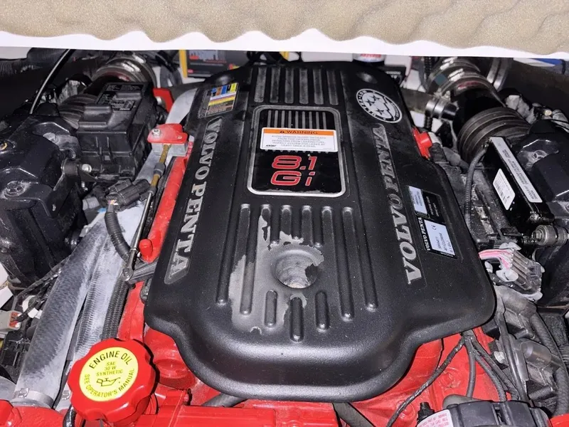 Slide: The Image of Crownline Boats 275 CCR 2008 - 16