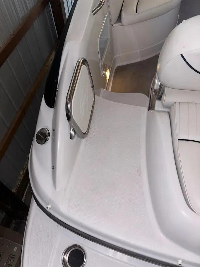 Slide: The Image of Crownline Boats 275 CCR 2008 - 7