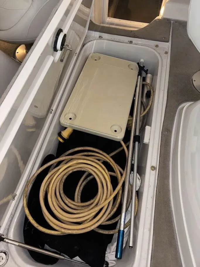 Slide: The Image of Crownline Boats 275 CCR 2008 - 31