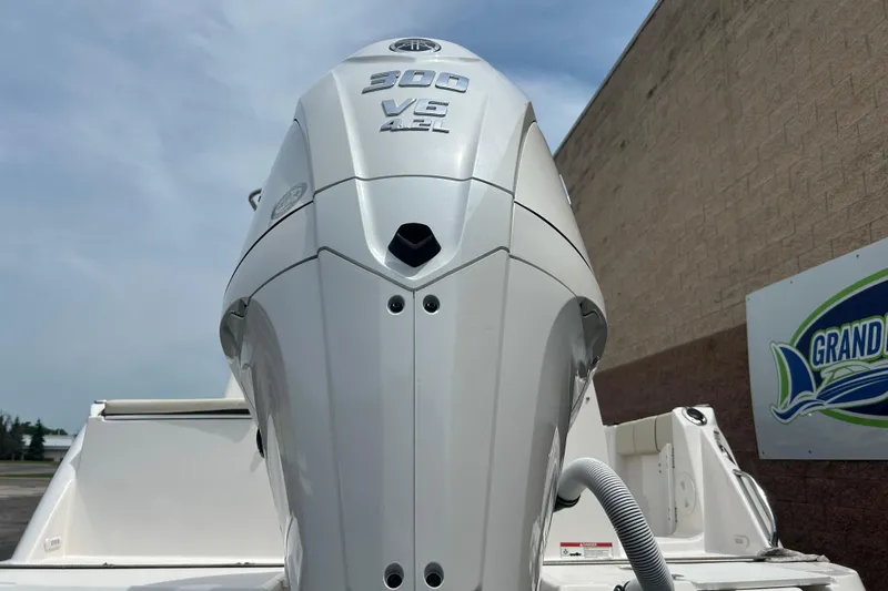 Slide: The Image of Outboard motor on Solara S-250 Coupe 2027, showcasing 300 V6 4.2L engine. - 3