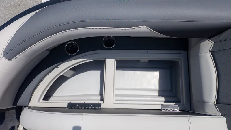 Slide: The Image of The Barletta SANZA 22QC features a cushioned bench seat with integrated storage and cup holders. - 21