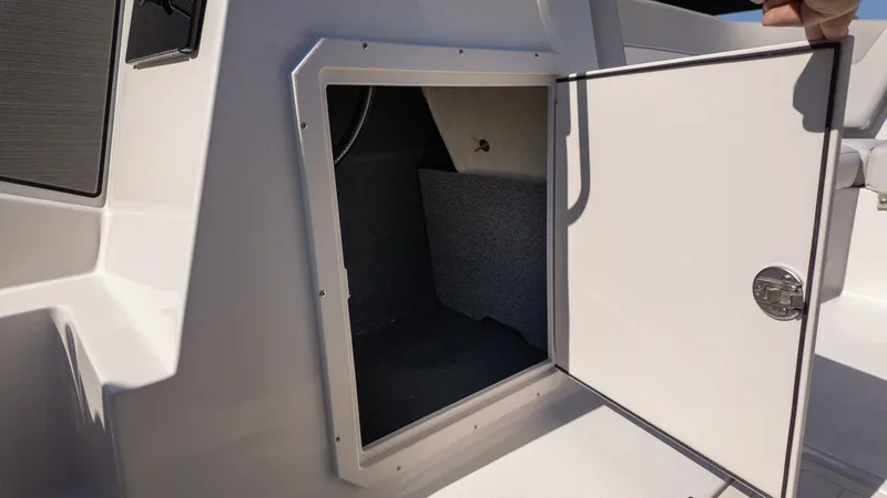 Slide: The Image of Starcraft SVX 231 OB DH 2026 - 16