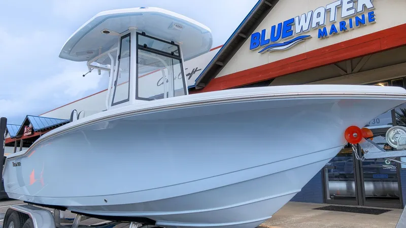 Slide: The Image of Tidewater 210 CC Adventure 2027 - 5