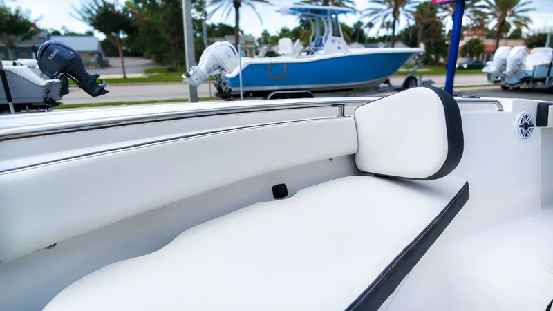 Slide: The Image of Tidewater 210 CC Adventure 2027 - 17