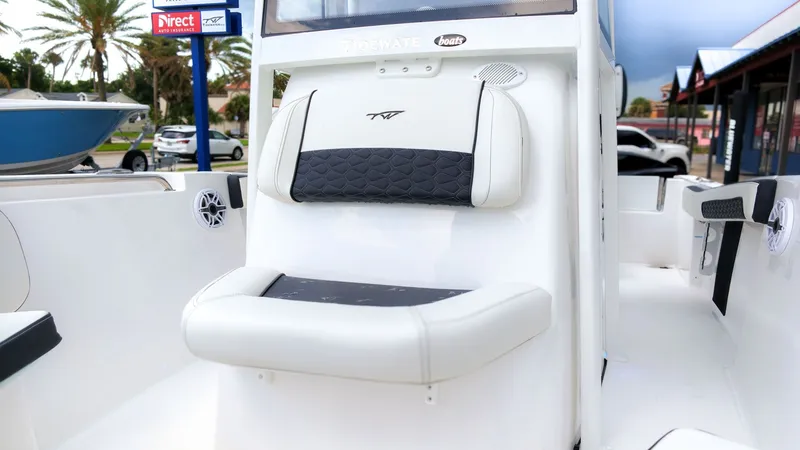 Slide: The Image of Tidewater 210 CC Adventure 2027 - 20