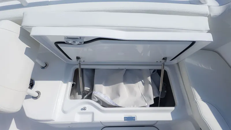 Slide: The Image of Storage compartment on an Everglades 285 Center Console boat. - 20