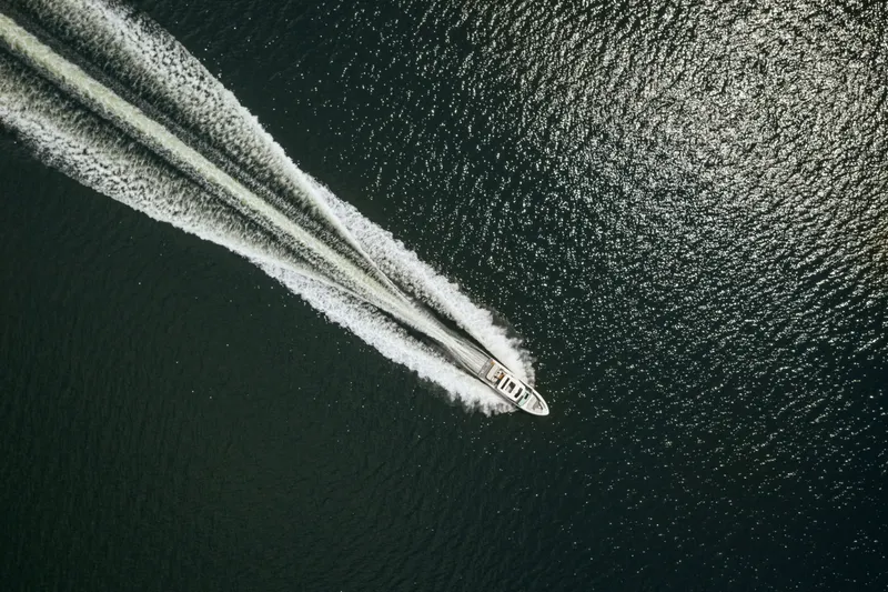 Slide: The Image of Sea Ray SLX 400 2026 - 72