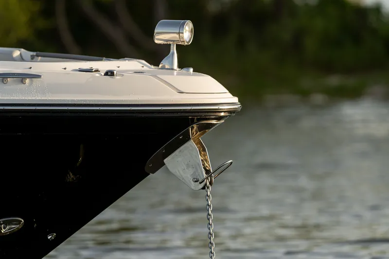 Slide: The Image of Sea Ray SLX 400 2026 - 36