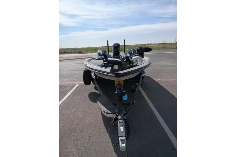 Slide: The Image of 2017 Ranger Z521 Comanche Cup-Equipped boat on trailer in parking lot. - 11