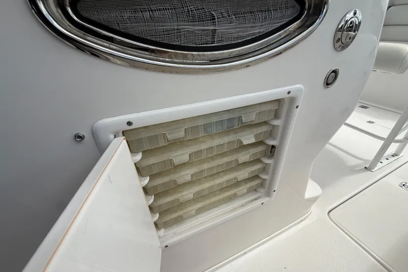 Slide: The Image of 2007 Donzi 29 ZF Open boat interior detail with vent and seating. - 52