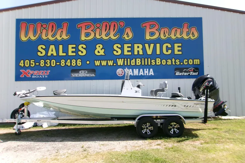 The Image of 2027 Xpress H22B Bay boat at Wild Bill's Boats sales and service location. - 0
