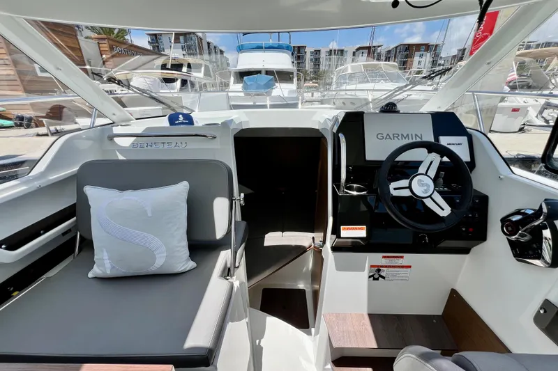 Slide: The Image of Interior view of 2023 Beneteau Antares 8 boat with Garmin navigation system. - 52