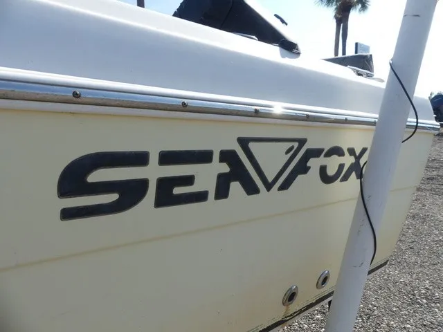 Slide: The Image of Sea Fox 187 Center Console 2005 - 7