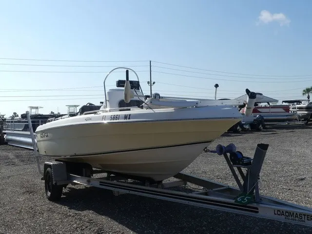 Slide: The Image of Sea Fox 187 Center Console 2005 - 3