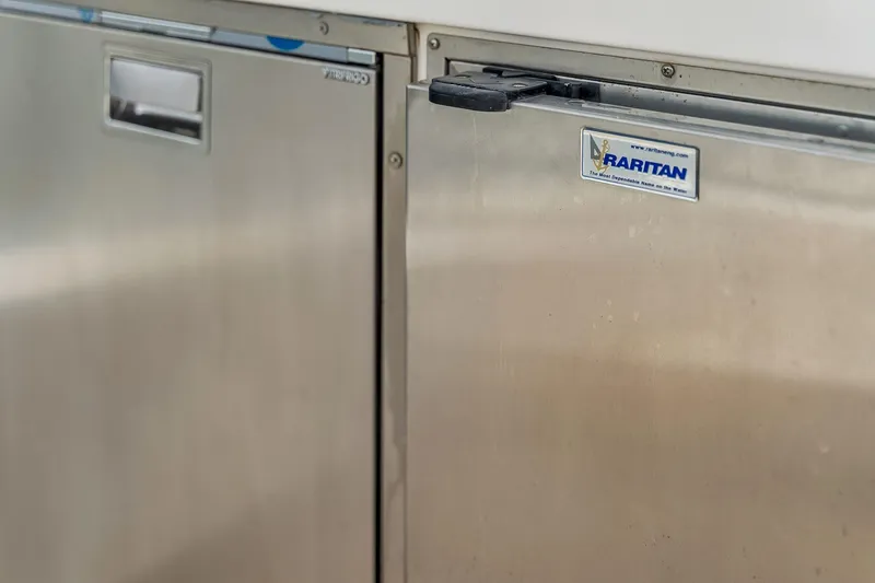Slide: The Image of Stainless steel Raritan appliance on Leopard 43 Powercat, 2021 model. - 19