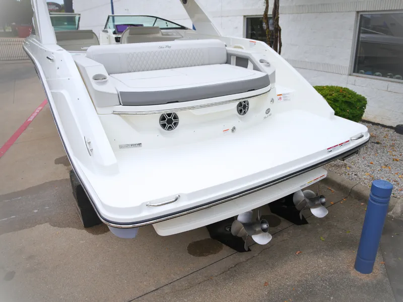 Slide: The Image of Sea Ray SLX 310 2027 - 3