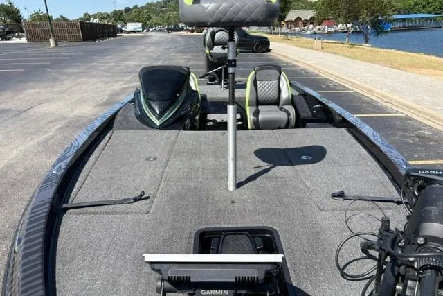 Slide: The Image of 2023 Caymas CX 20 PRO fishing boat with advanced Garmin navigation system. - 34