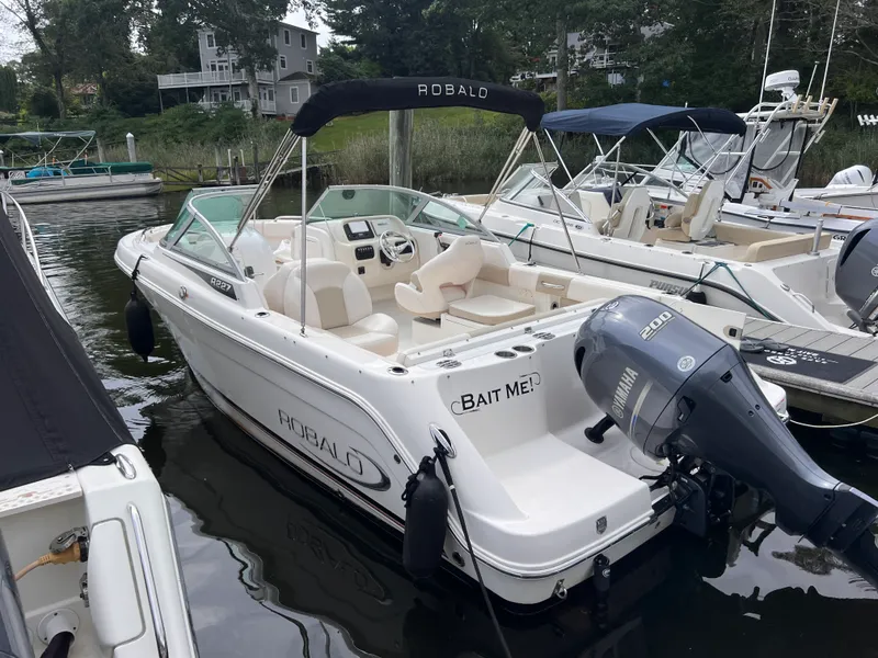 The Image of Robalo R227 2017 - 0