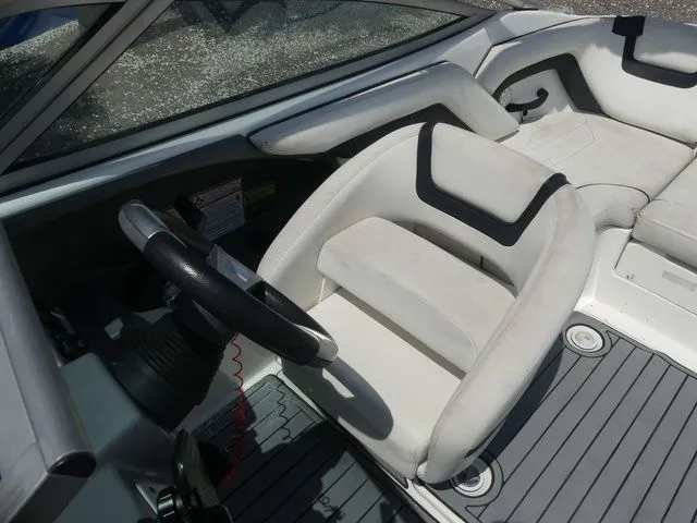 Slide: The Image of Yamaha AR190 2019 - 16