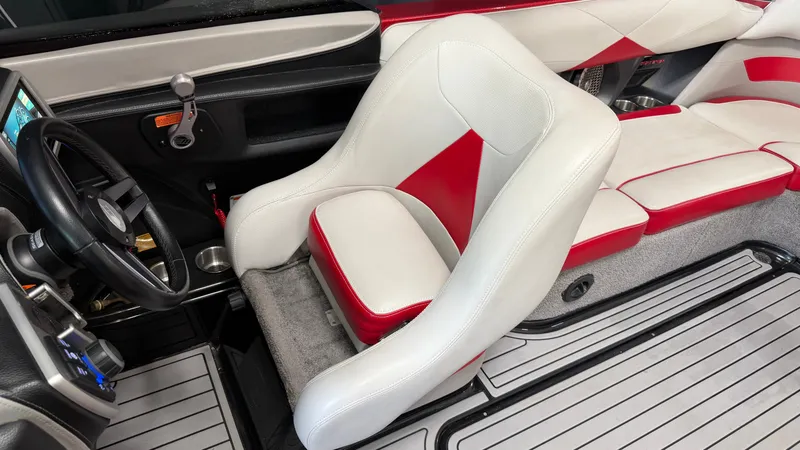 Slide: The Image of Malibu Wakesetter 23 LSV 2015 - 62
