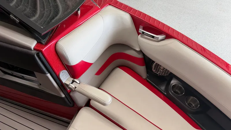 Slide: The Image of Malibu Wakesetter 23 LSV 2015 - 85