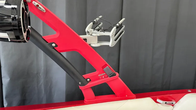 Slide: The Image of Malibu Wakesetter 23 LSV 2015 - 95
