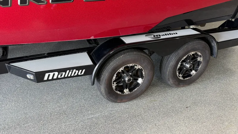 Slide: The Image of Malibu Wakesetter 23 LSV 2015 - 101