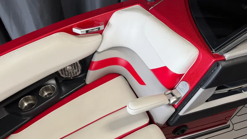 Slide: The Image of Malibu Wakesetter 23 LSV 2015 - 88