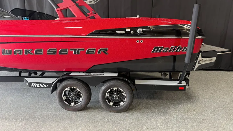 Slide: The Image of Malibu Wakesetter 23 LSV 2015 - 100