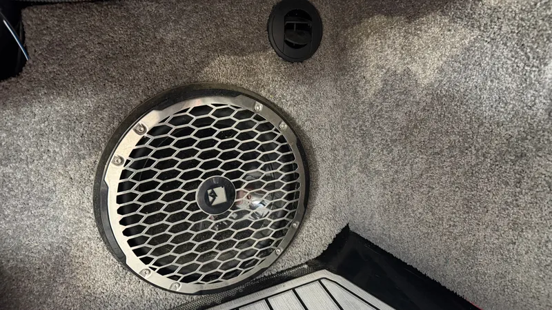Slide: The Image of Malibu Wakesetter 23 LSV 2015 - 75