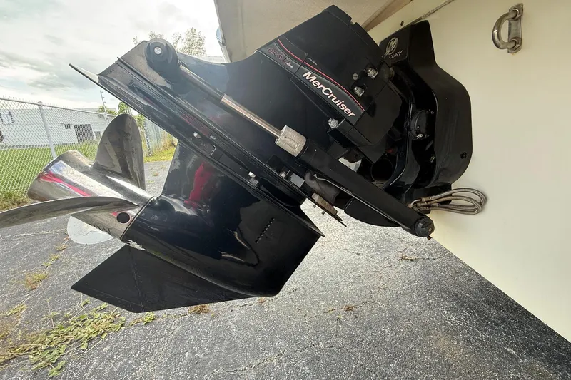 Slide: The Image of 2005 Chris-Craft Launch 28 boat with MerCruiser engine and propeller detail. - 49