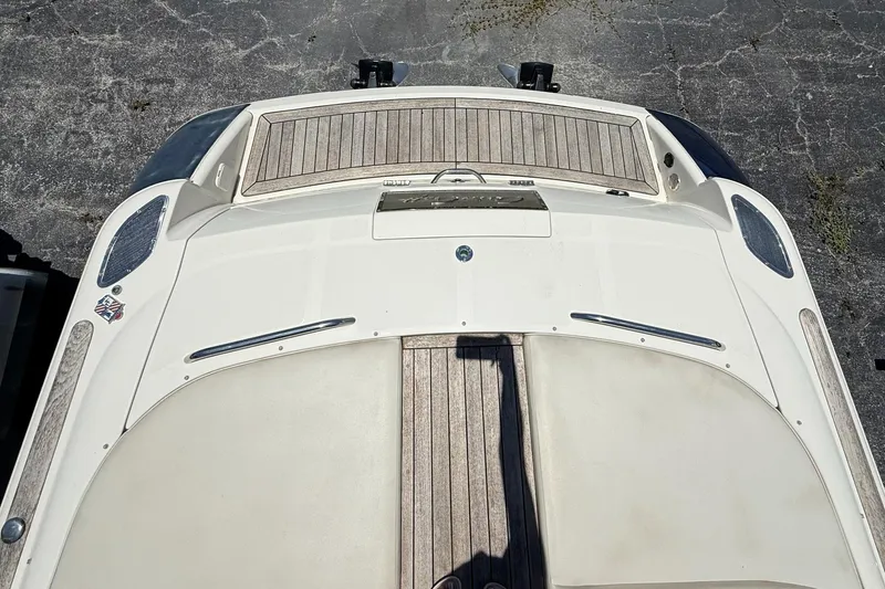 Slide: The Image of 2005 Chris-Craft Launch 28 boat, top view of deck and swim platform. - 43