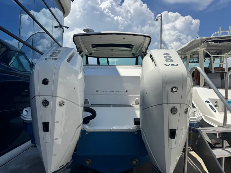 Slide: The Image of Sea Ray Sundancer 320 Outboard 2027 - 2