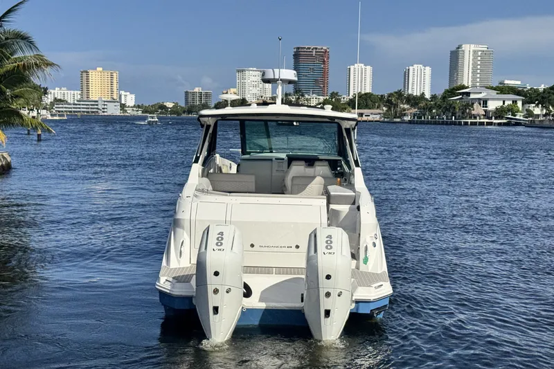Slide: The Image of Sea Ray Sundancer 320 Outboard 2027 - 5