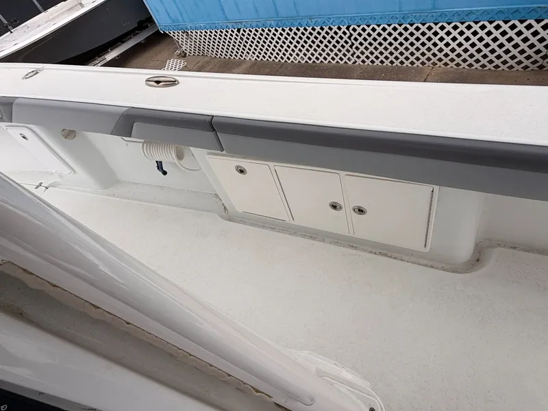 Slide: The Image of Yellowfin 39 Offshore 2018 - 11
