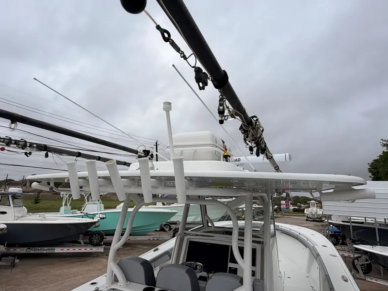 Slide: The Image of Yellowfin 39 Offshore 2018 - 31