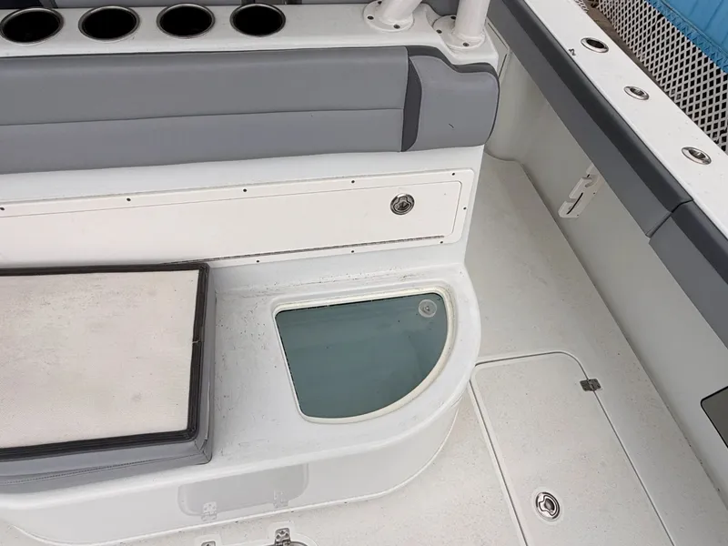 Slide: The Image of Yellowfin 39 Offshore 2018 - 19