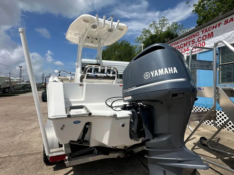 Slide: The Image of Tidewater 232 CC Adventure 2018 - 6