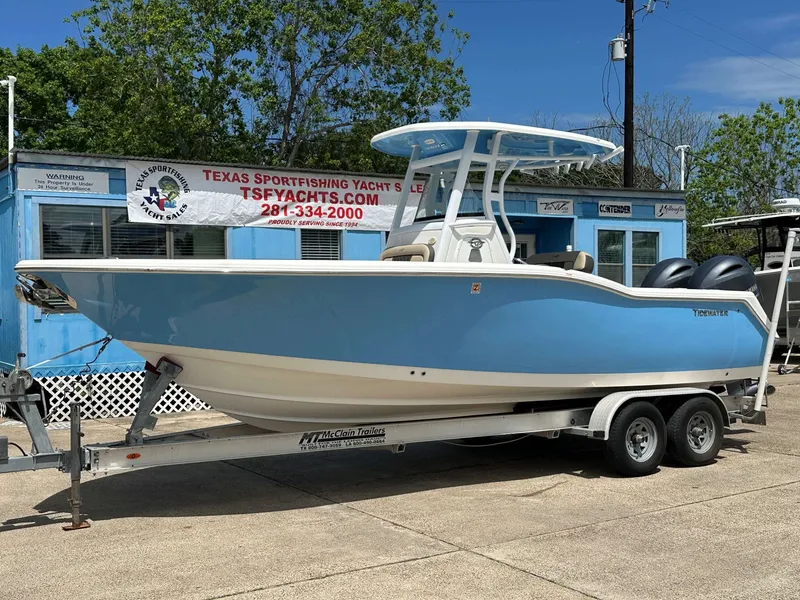 Slide: The Image of Tidewater 252 CC Adventure 2020 - 16