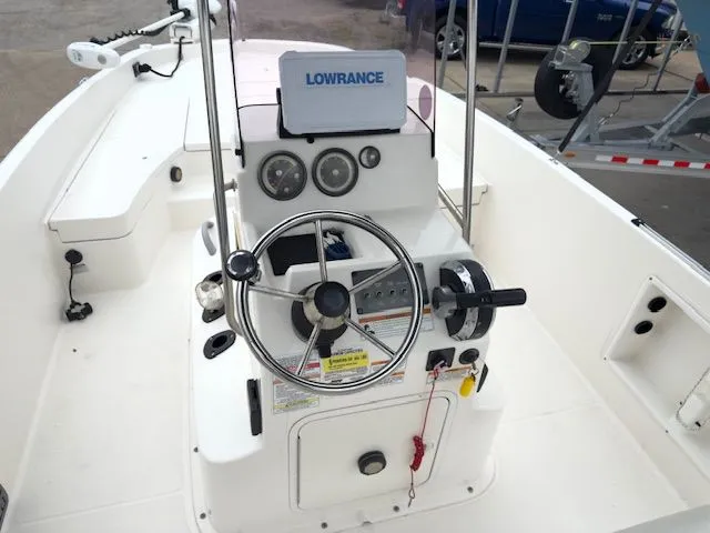 Slide: The Image of Bayliner Trophy T21Bay 2022 - 5