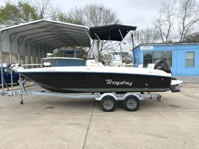 Slide: The Image of Bayliner Trophy T21Bay 2022 - 8