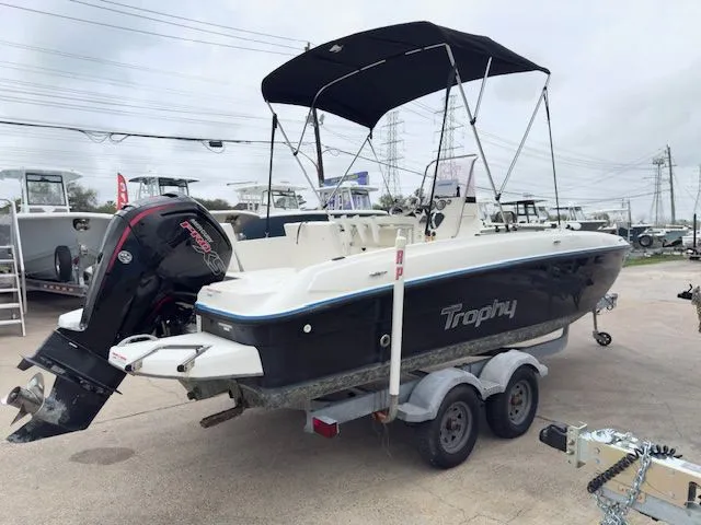 Slide: The Image of Bayliner Trophy T21Bay 2022 - 3